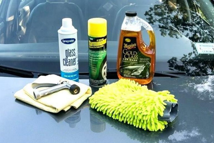 Как почистить стекла фар автомобиля