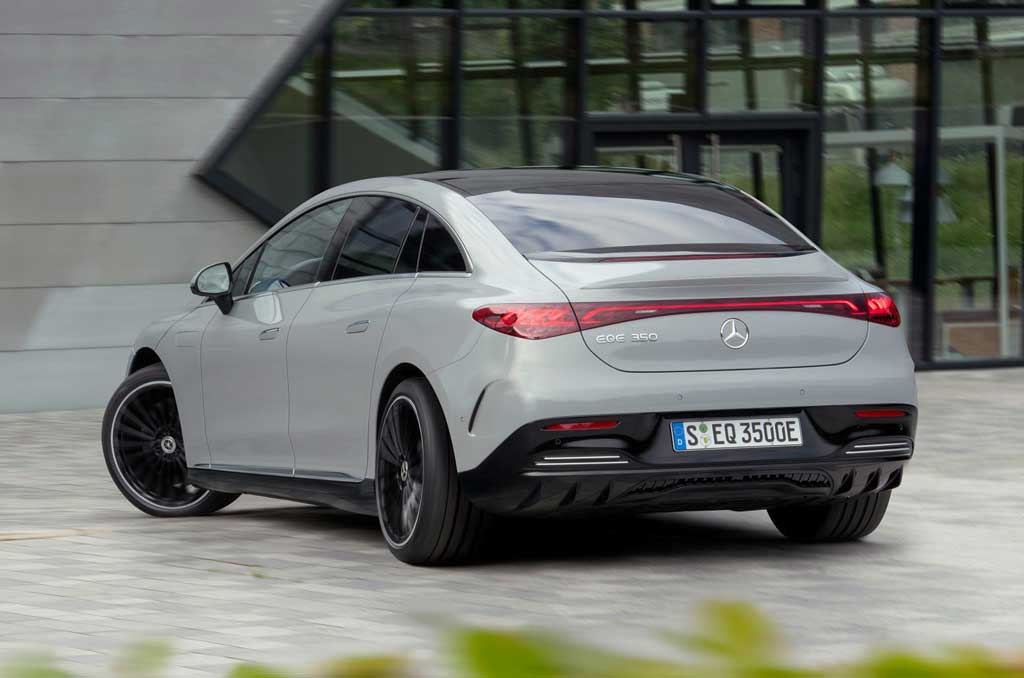 Mercedes-Benz EQE 2022 — премьера электрокара в кузове седан и задним приводом